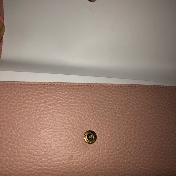 Gucci**SOLD** - Picture 5 of 6